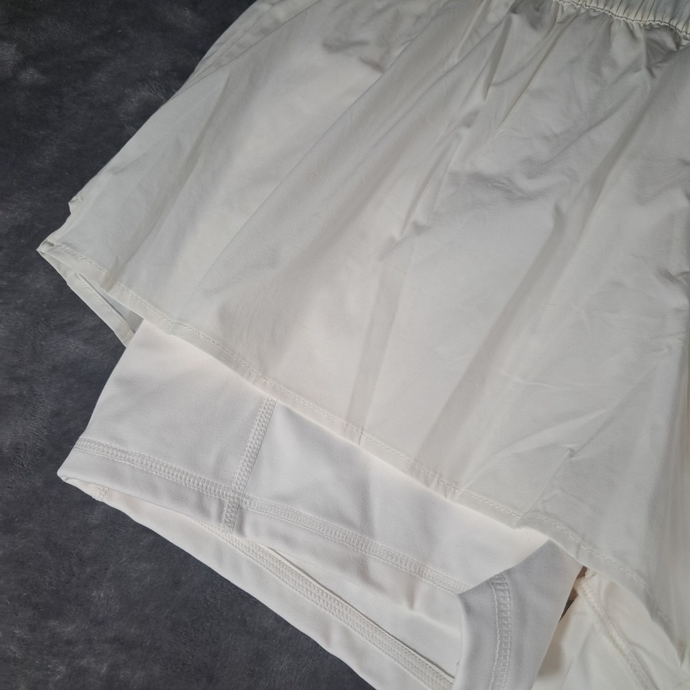 Blogilates Ruffle‎ Short Cream White Athletic Running Gym Shorts Large Coquette - Picture 4 of 7